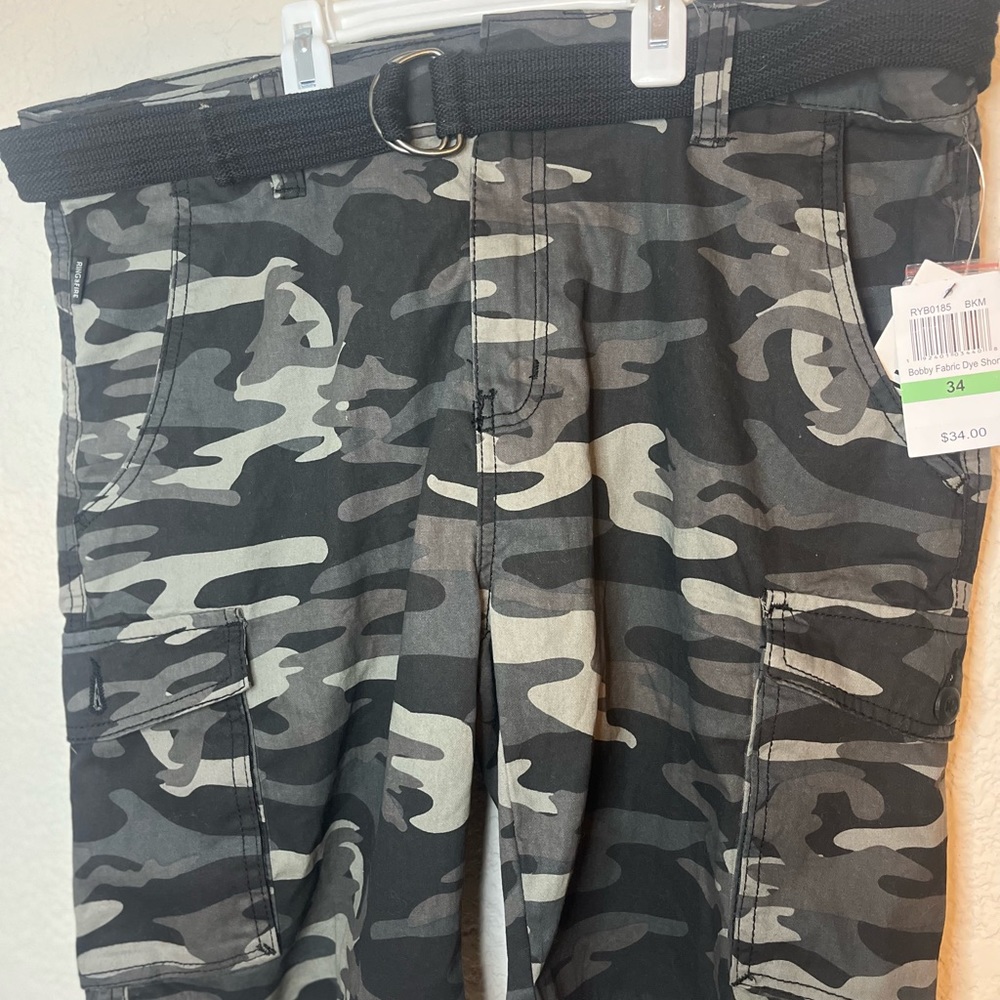 Mens camo cargo shorts